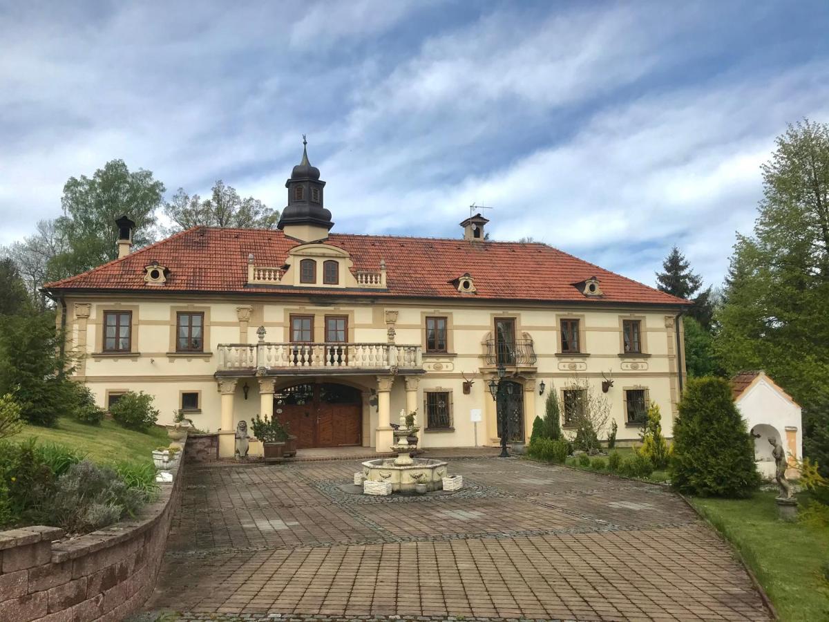 Zámeček Zdíky - Moderní velký apartmán Bujanov Exterior foto